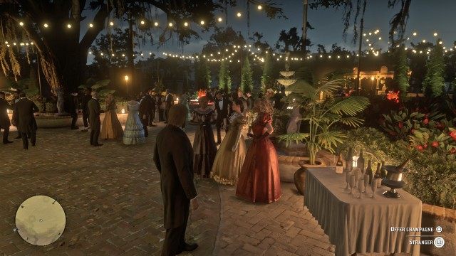 Mingle with the guests in the courtyard