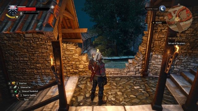 Get out of the prison. / (Optional) Make your way to Zoltan.