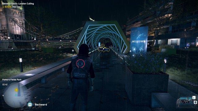 REACH the City Hall / STEAL the Car