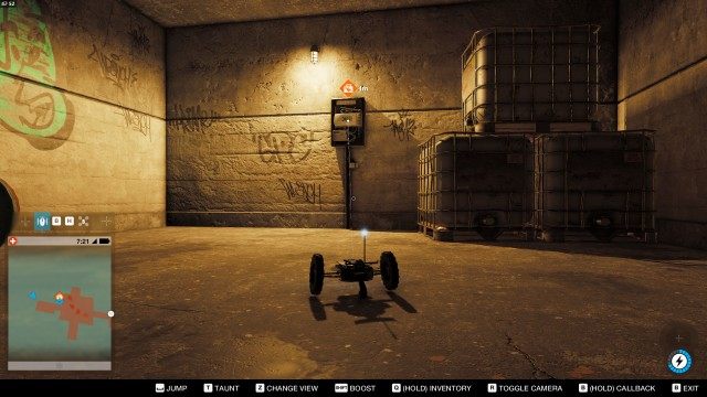 Warn Aiden Pearce about the trap