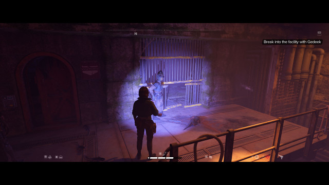 Break into the facility with Gedeek.