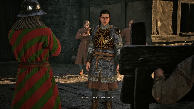 Investigate the gathering around the pillory (3 Time Segments)